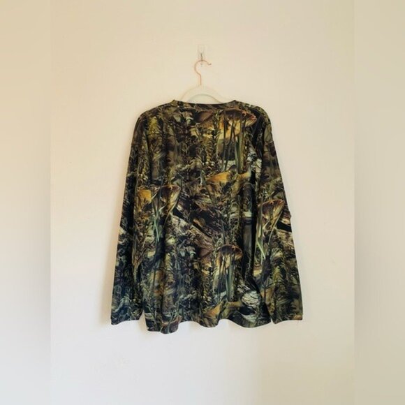 Fishouflage Bass Women's Camo Long Sleeve Lightweight Outdoor Shirt Size XL-1X - Picture 3 of 4